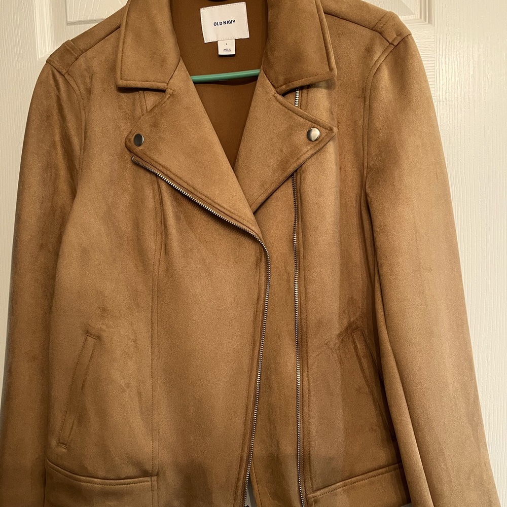 NWTs Old Navy suede lightweight jacket, great for spring. Looks great with jeans